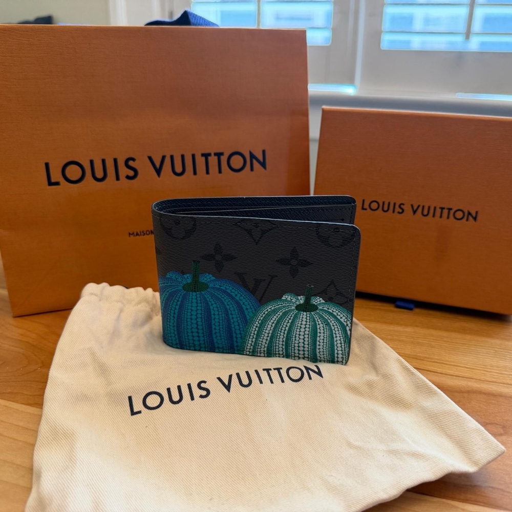 Louis Vuitton LV x Yayoi Kusama 2023 Men's Bifold Wallet Pumpkin Print